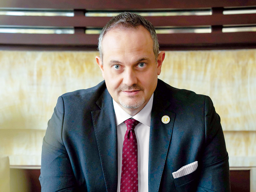  Strim joins Renaissance as GM